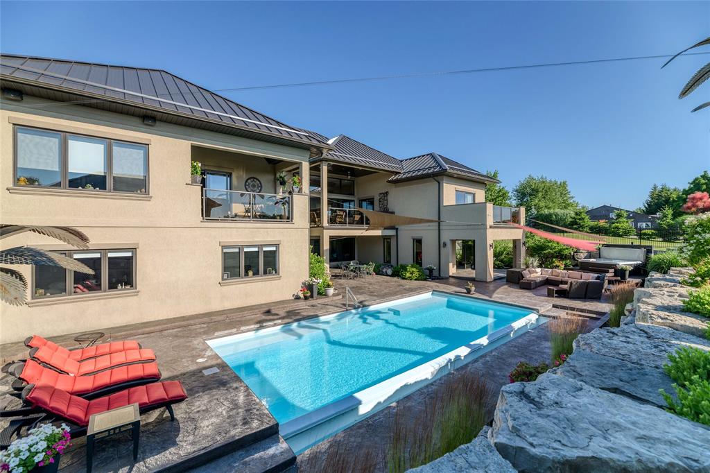 8143 HILLSBORO Road, Plympton-Wyoming, Ontario, Canada