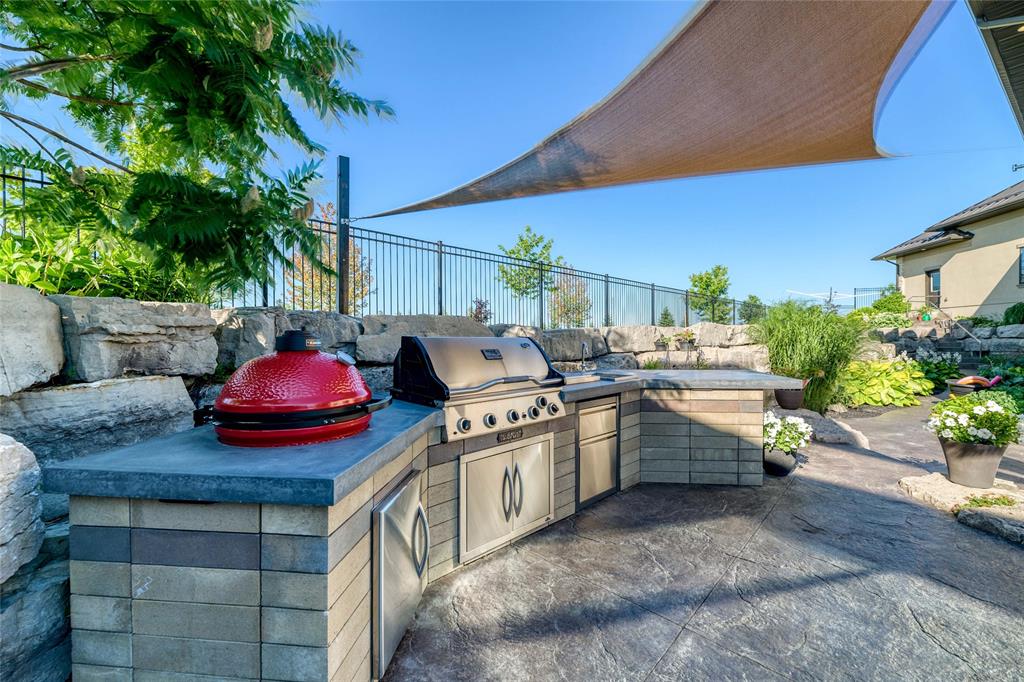 8143 HILLSBORO Road, Plympton-Wyoming, Ontario, Canada