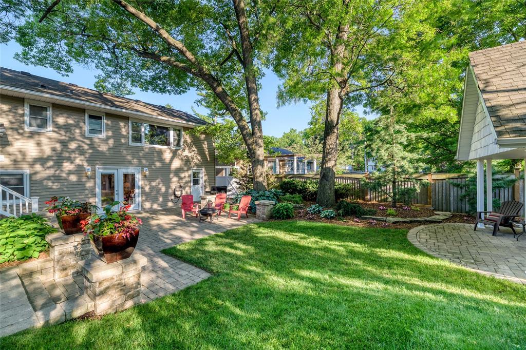 1227 GLEN DOUGLAS Drive, Sarnia, Ontario, Canada
