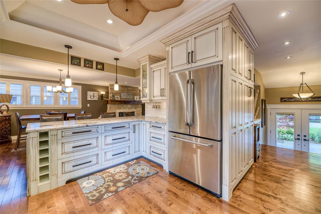 1227 GLEN DOUGLAS Drive, Sarnia, Ontario, Canada