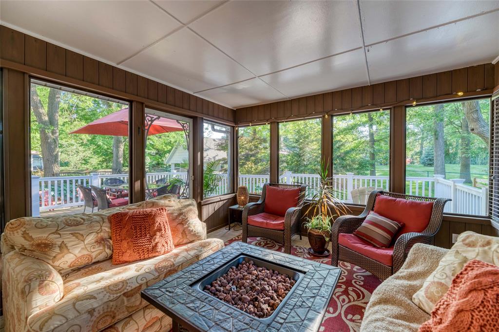 1227 GLEN DOUGLAS Drive, Sarnia, Ontario, Canada