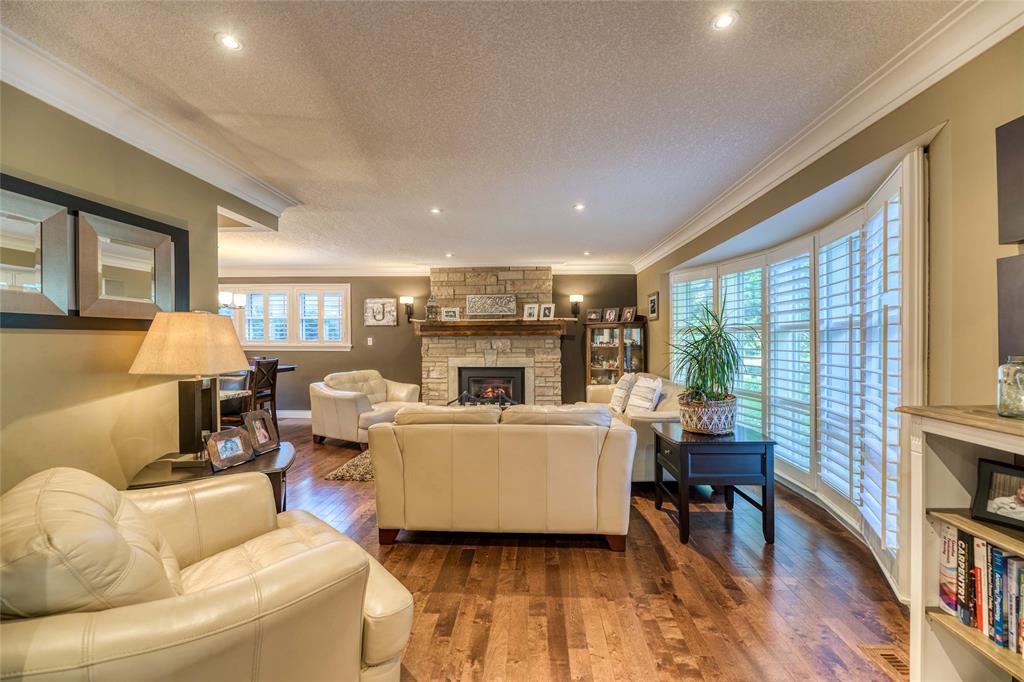 1227 GLEN DOUGLAS Drive, Sarnia, Ontario, Canada