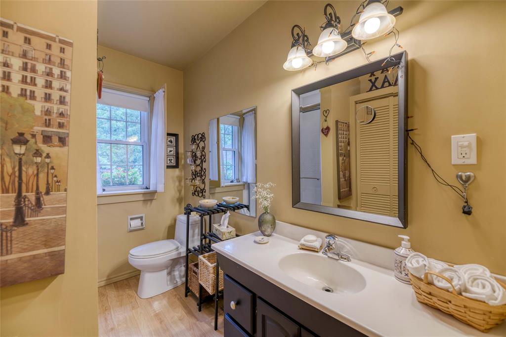 1415 CHRISTINA Street North, Sarnia, Ontario, Canada