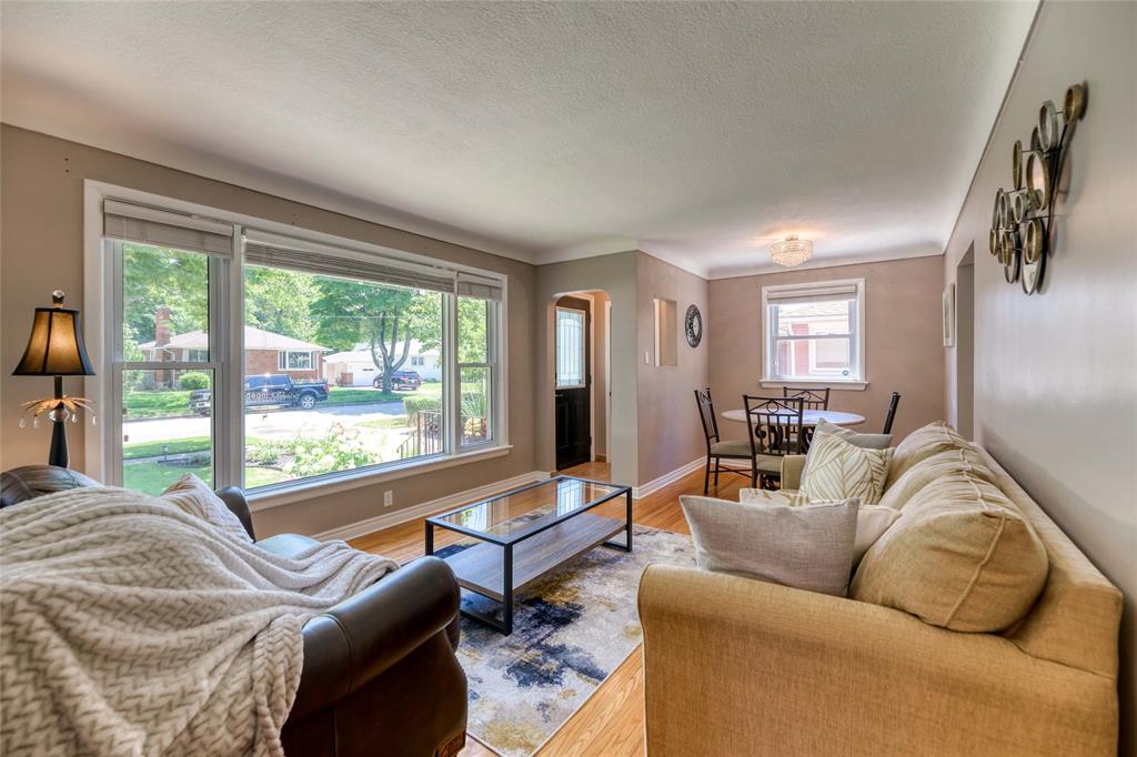952 KEMSLEY Drive, Sarnia, Ontario, Canada