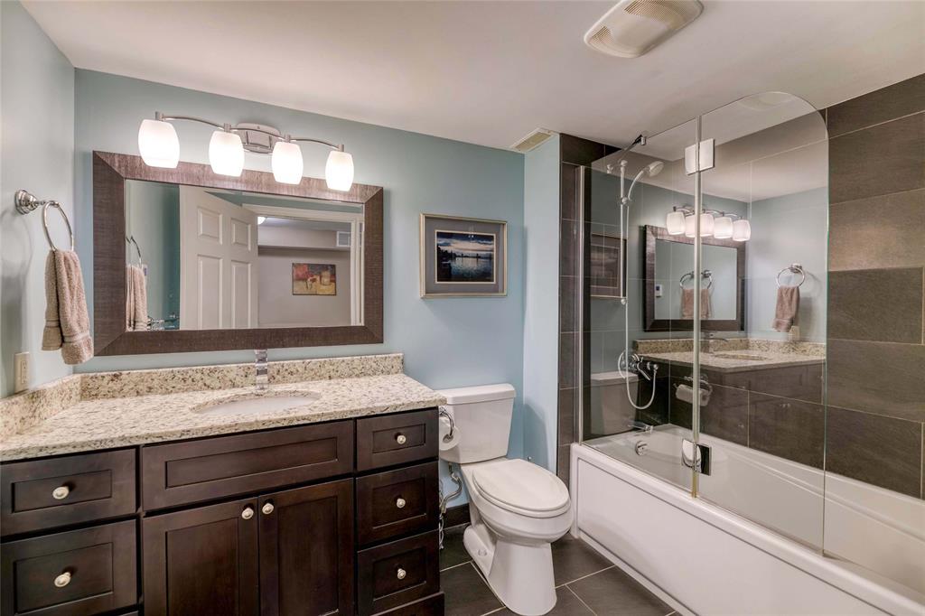 952 KEMSLEY Drive, Sarnia, Ontario, Canada