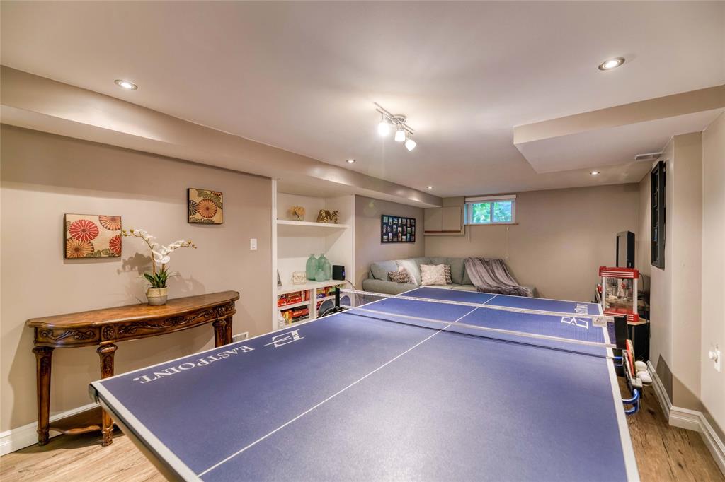 952 KEMSLEY Drive, Sarnia, Ontario, Canada