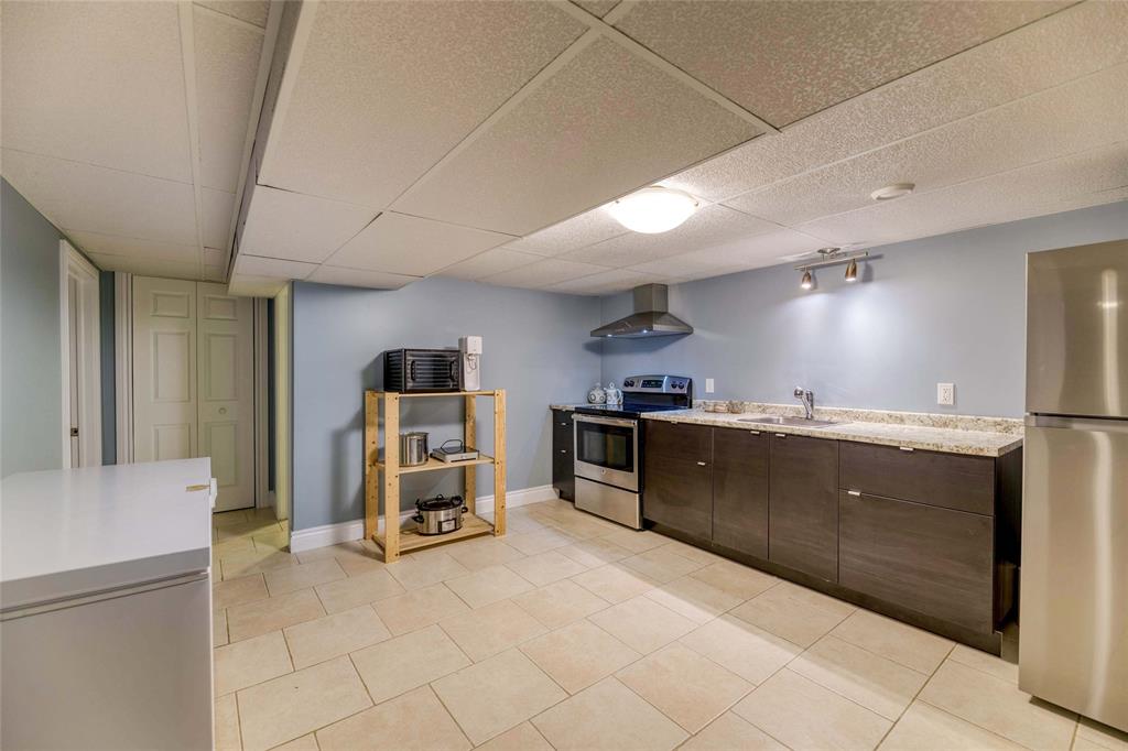 6733 PHEASANT Lane, Plympton-Wyoming, Ontario, Canada