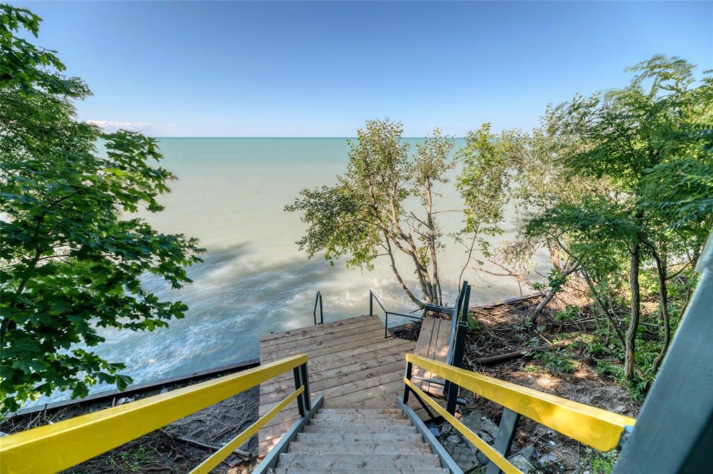 6733 PHEASANT Lane, Plympton-Wyoming, Ontario, Canada