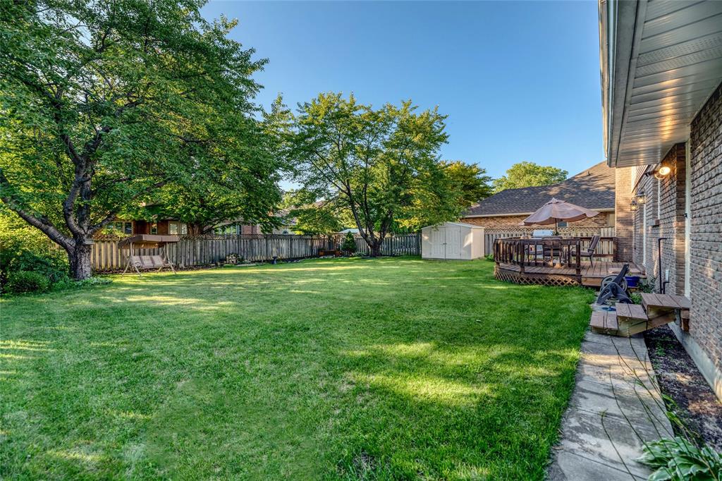 1372 ERROL Road East, Sarnia, Ontario, Canada