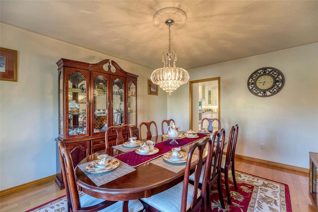 1372 ERROL Road East, Sarnia, Ontario, Canada
