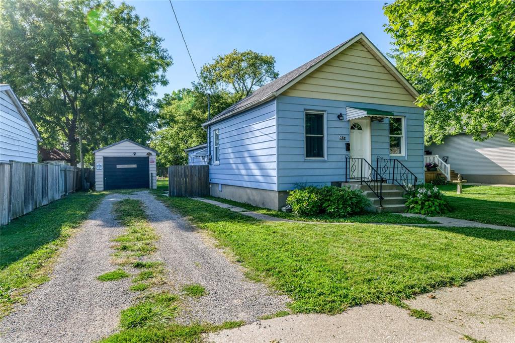 285 QUEEN Street, Sarnia, Ontario, Canada