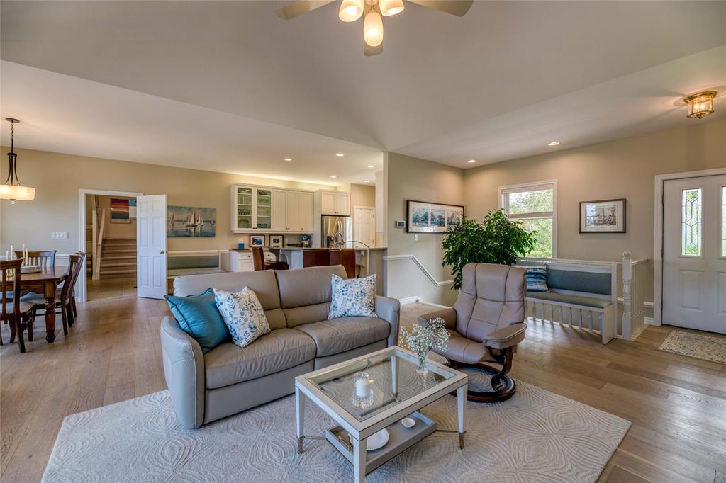 3606 QUEEN Street, Plympton-Wyoming, Ontario, Canada
