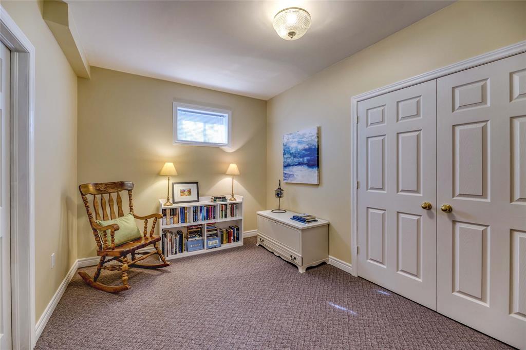 3606 QUEEN Street, Plympton-Wyoming, Ontario, Canada