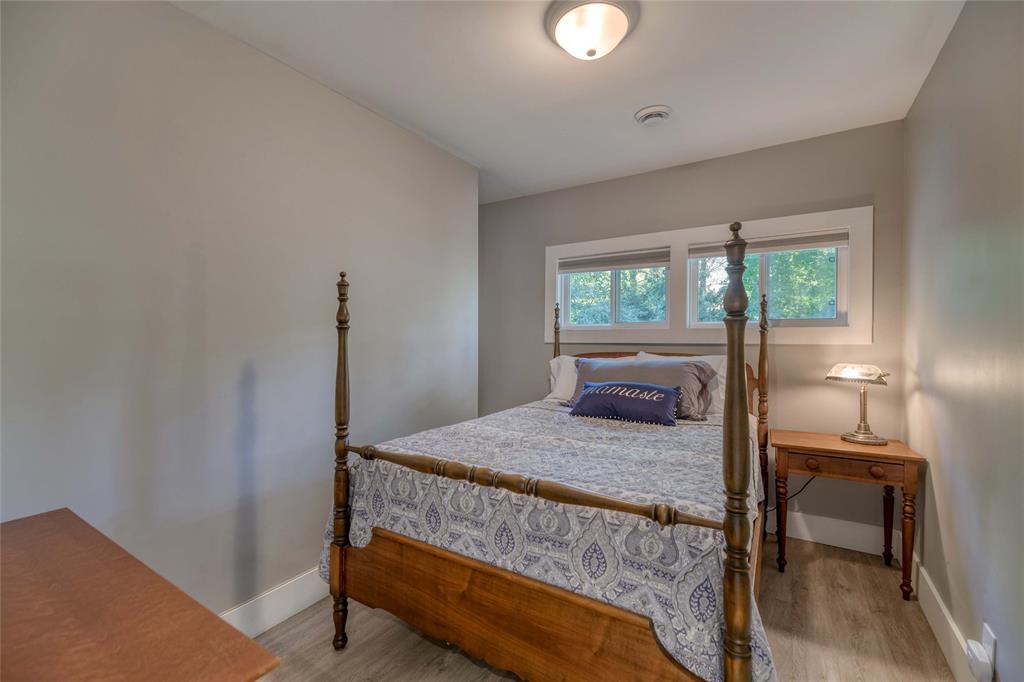 871 RETLAW Drive, Sarnia, Ontario, Canada
