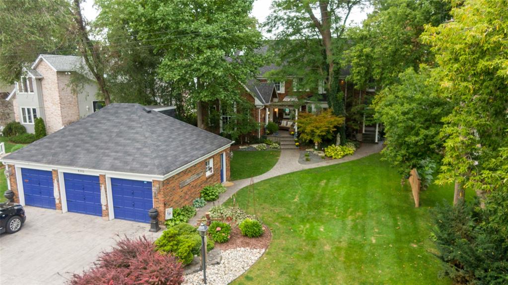 490 BEACON Court, Sarnia, Ontario, Canada