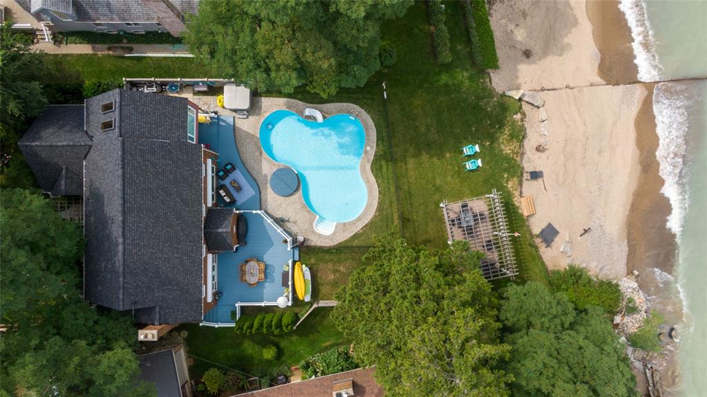 490 BEACON Court, Sarnia, Ontario, Canada