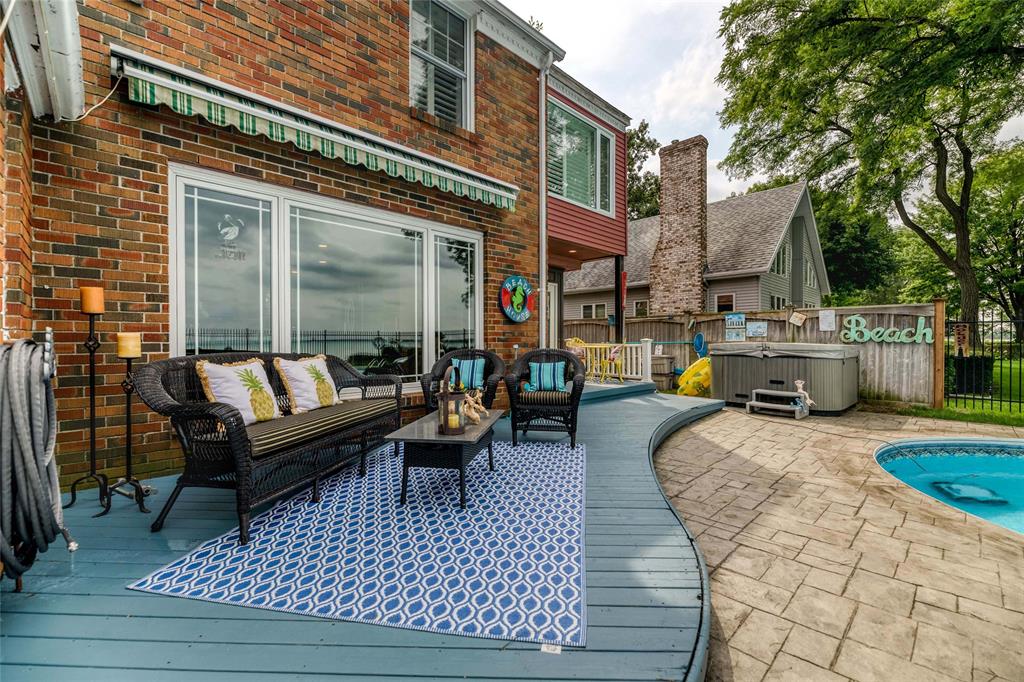 490 BEACON Court, Sarnia, Ontario, Canada