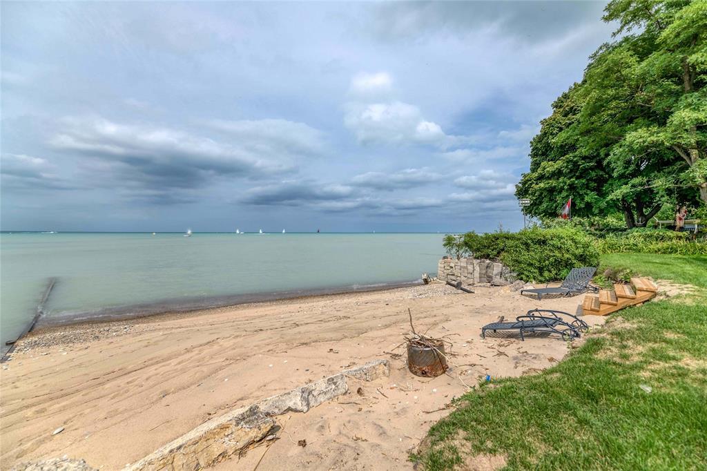 490 BEACON Court, Sarnia, Ontario, Canada