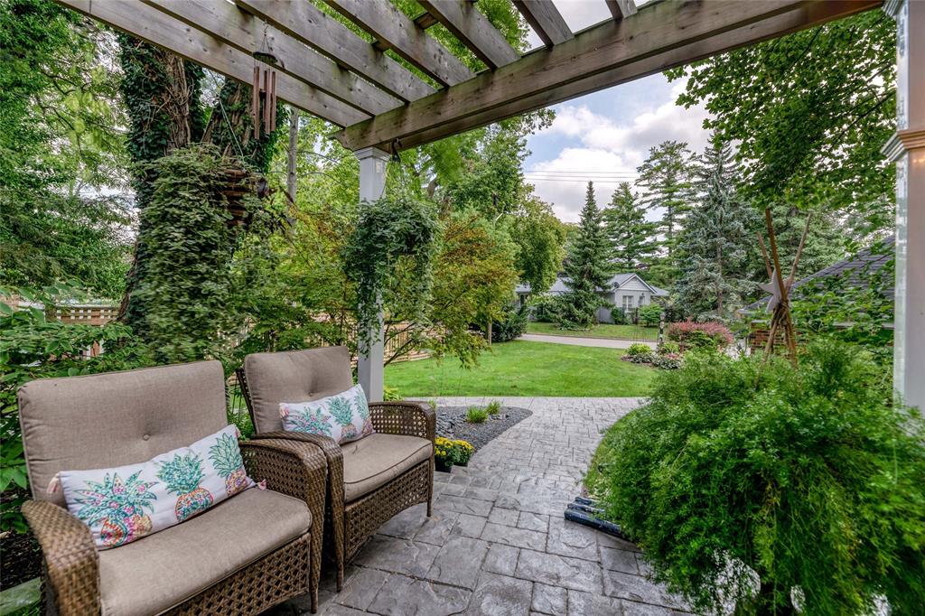 490 BEACON Court, Sarnia, Ontario, Canada