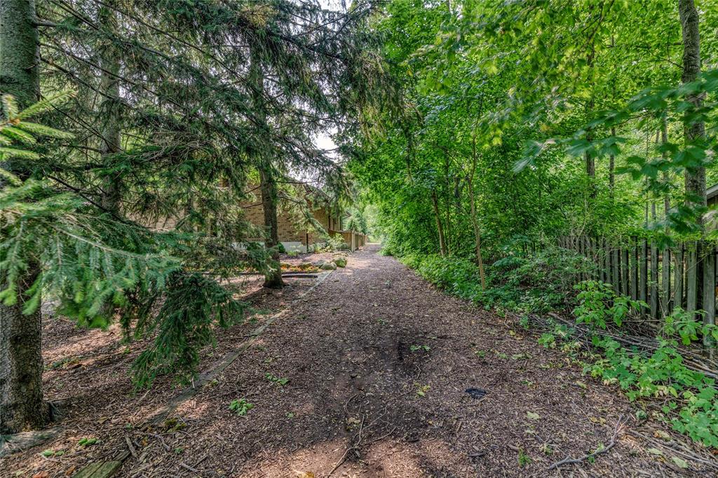3225 DEVONSHIRE Road, Plympton-Wyoming, Ontario, Canada