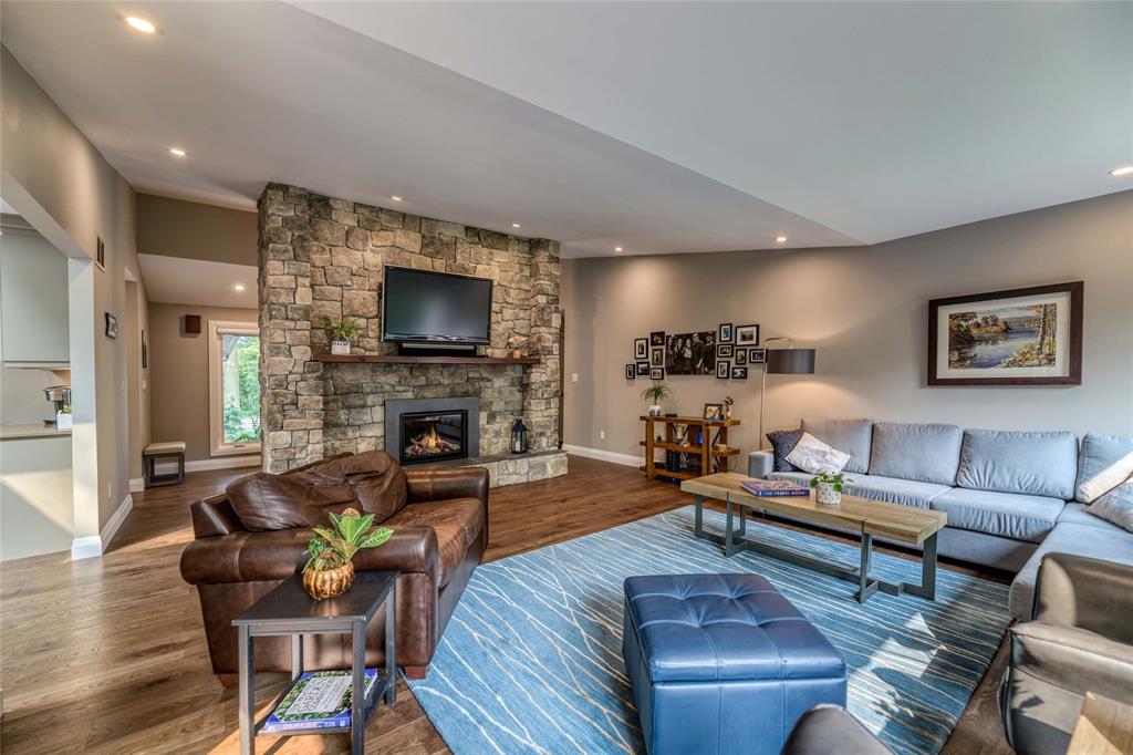 3225 DEVONSHIRE Road, Plympton-Wyoming, Ontario, Canada