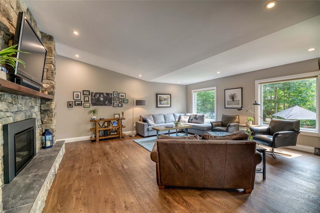 3225 DEVONSHIRE Road, Plympton-Wyoming, Ontario, Canada