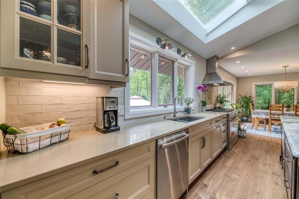 3225 DEVONSHIRE Road, Plympton-Wyoming, Ontario, Canada