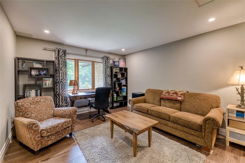 3225 DEVONSHIRE Road, Plympton-Wyoming, Ontario, Canada