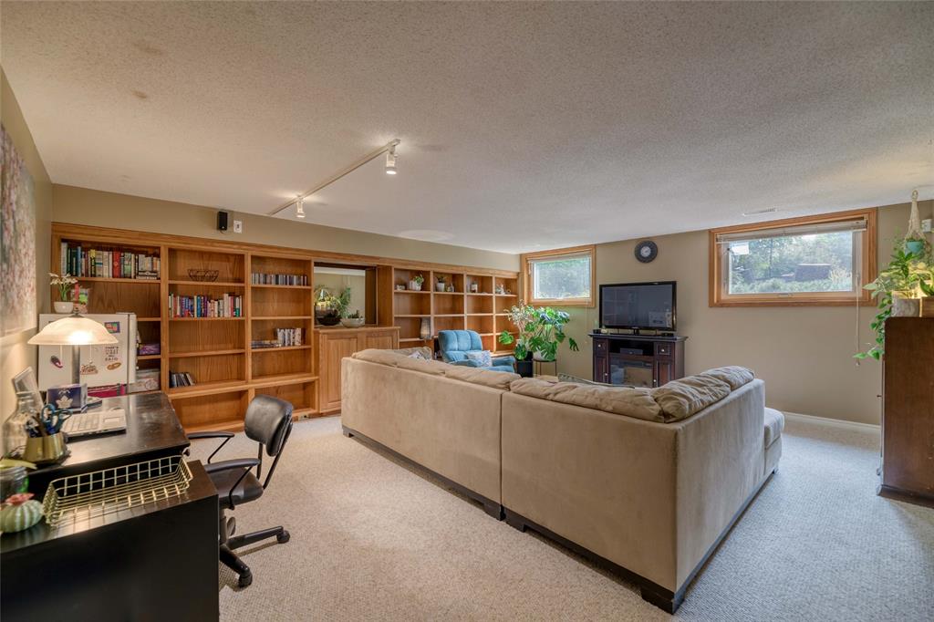 3225 DEVONSHIRE Road, Plympton-Wyoming, Ontario, Canada