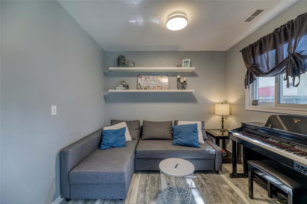 1223 ARLINGTON Avenue, Sarnia, Ontario, Canada