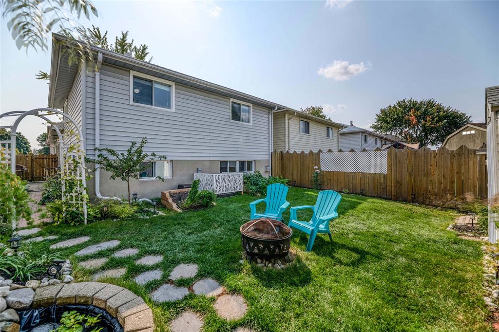 1236 THISTLEDOWN Avenue, Sarnia, Ontario, Canada