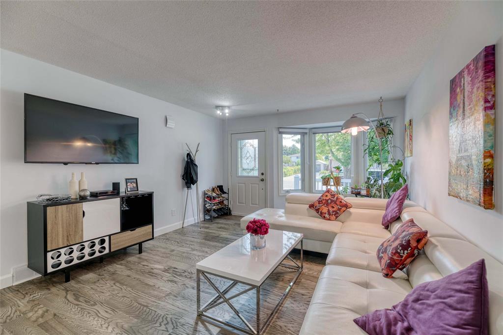 1236 THISTLEDOWN Avenue, Sarnia, Ontario, Canada