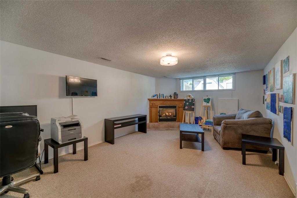 1236 THISTLEDOWN Avenue, Sarnia, Ontario, Canada