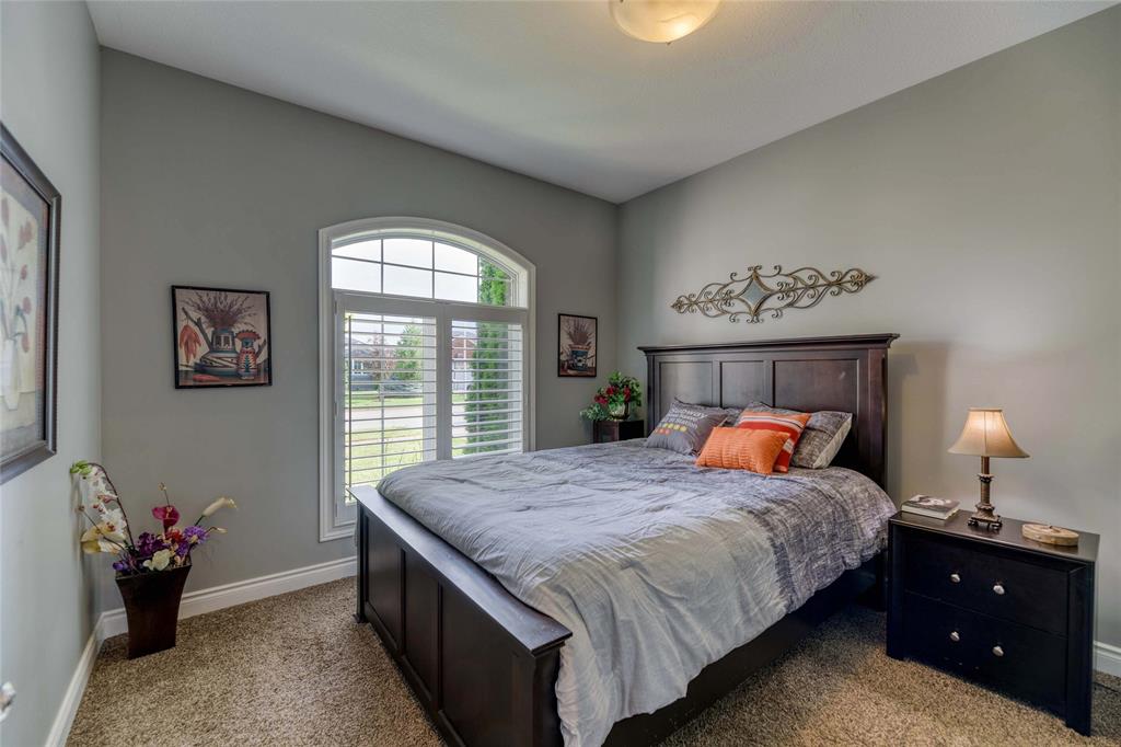 533 WHEATLEY Drive, Sarnia, Ontario, Canada