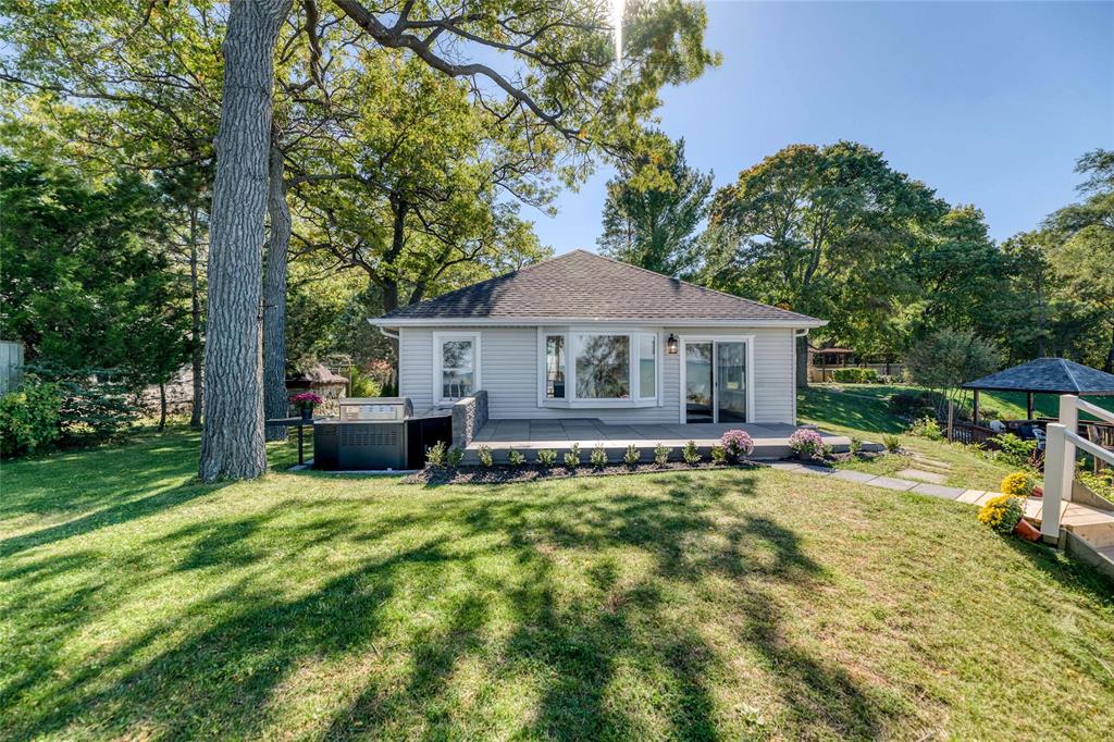 1832 LAKESHORE Road, Sarnia, Ontario, Canada