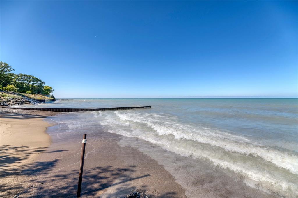 1832 LAKESHORE Road, Sarnia, Ontario, Canada