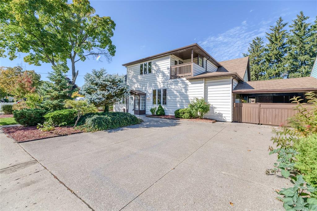 518 CHARLESWORTH Drive, Sarnia, Ontario, Canada
