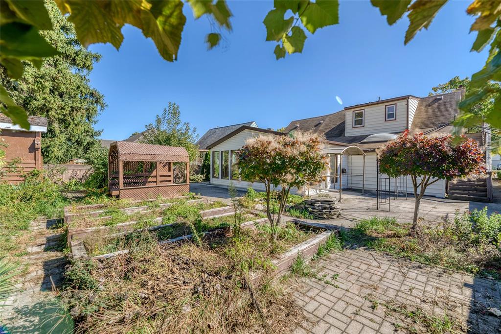 518 CHARLESWORTH Drive, Sarnia, Ontario, Canada