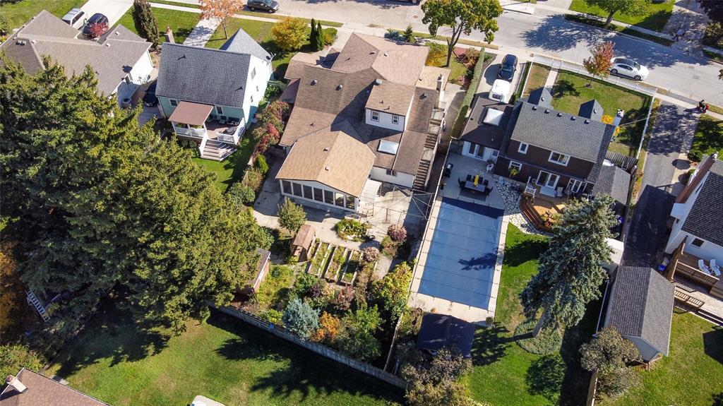518 CHARLESWORTH Drive, Sarnia, Ontario, Canada