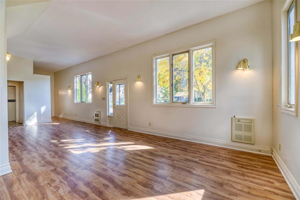 518 CHARLESWORTH Drive, Sarnia, Ontario, Canada