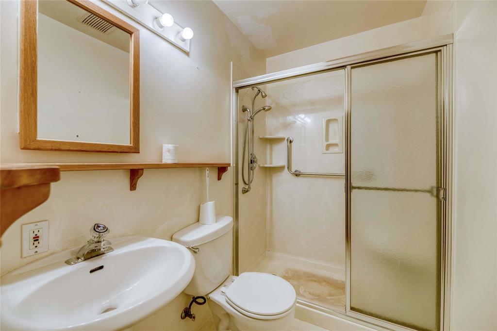 518 CHARLESWORTH Drive, Sarnia, Ontario, Canada