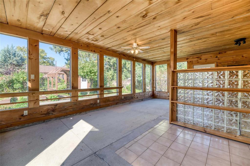 518 CHARLESWORTH Drive, Sarnia, Ontario, Canada