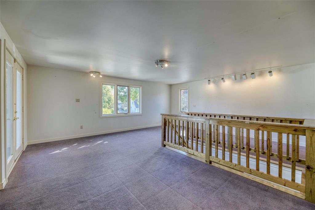 518 CHARLESWORTH Drive, Sarnia, Ontario, Canada
