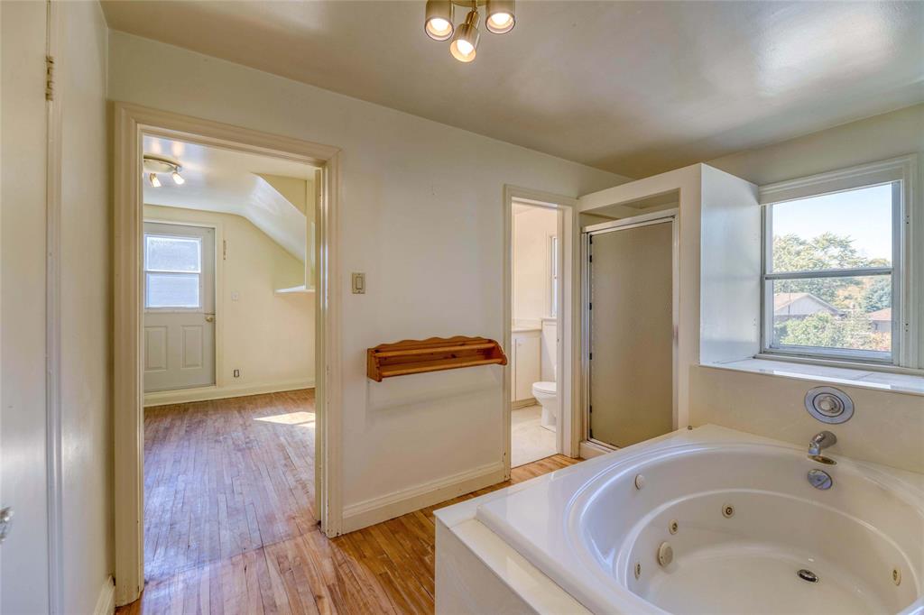 518 CHARLESWORTH Drive, Sarnia, Ontario, Canada