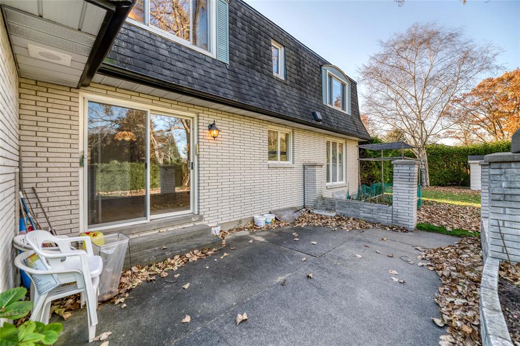 1338 RYERSON Court, Sarnia, Ontario, Canada