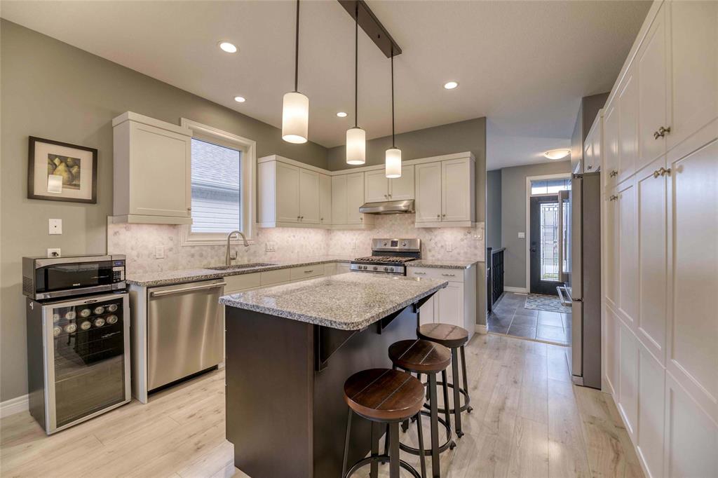 246 MEADOWLARK Lane, Sarnia, Ontario, Canada