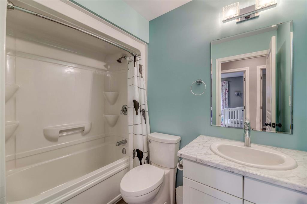 246 MEADOWLARK Lane, Sarnia, Ontario, Canada