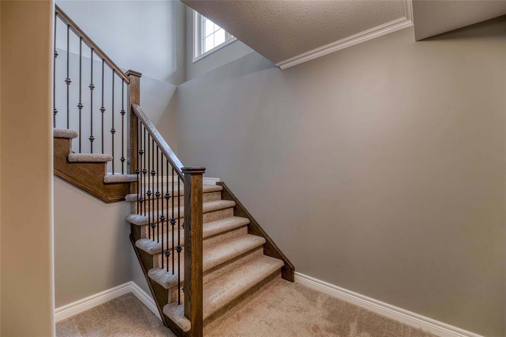 246 MEADOWLARK Lane, Sarnia, Ontario, Canada