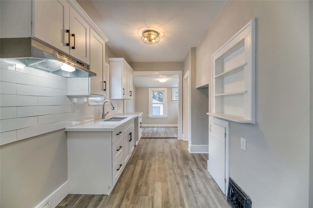 345 RUSSELL Street North, Sarnia, Ontario, Canada