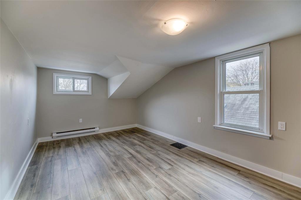 345 RUSSELL Street North, Sarnia, Ontario, Canada